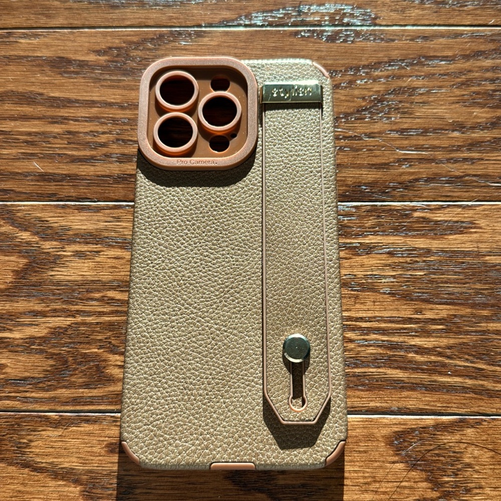 ⭐️iPhone 14 Pro Max case from shein with strap